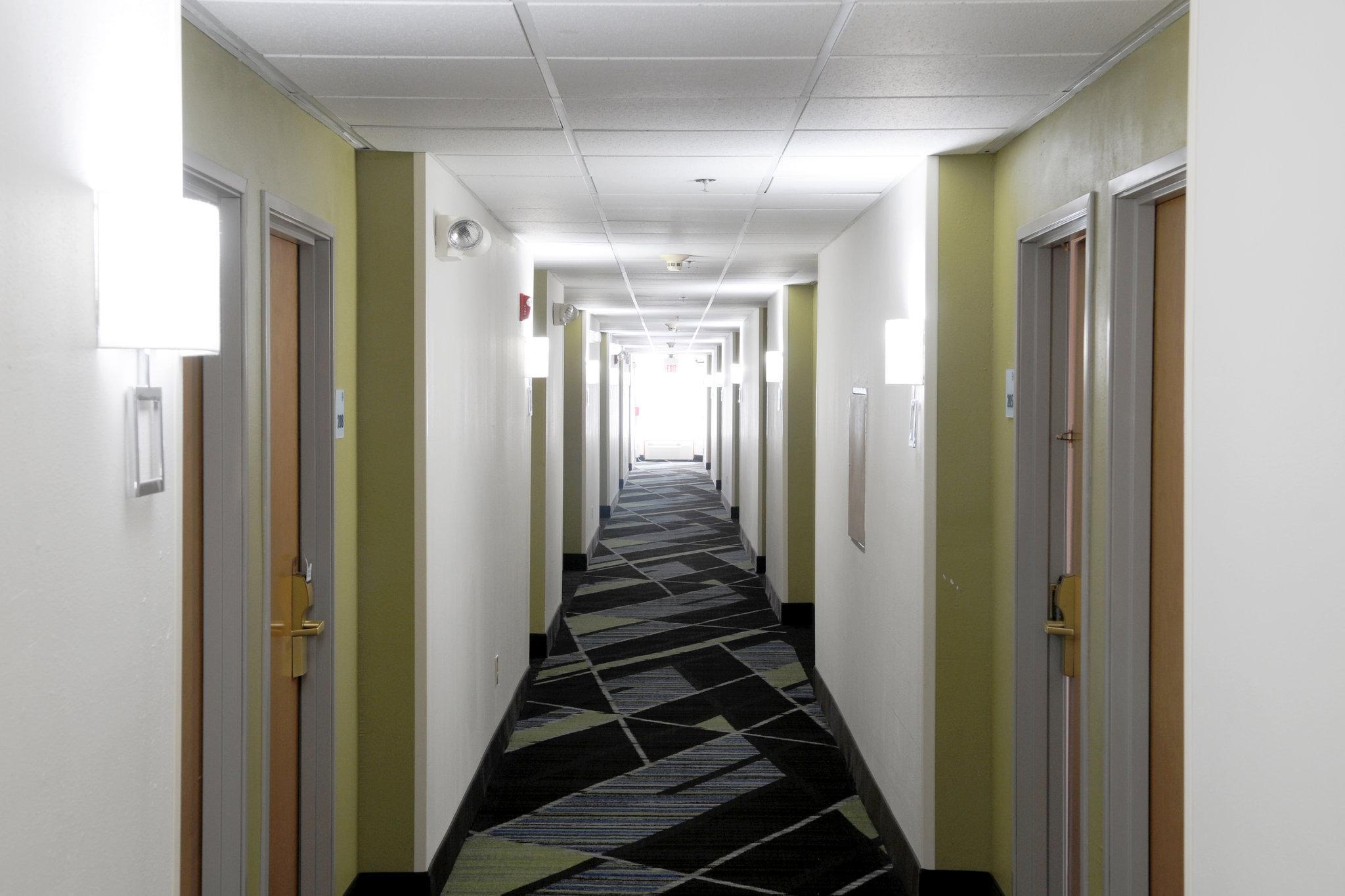 Holiday Inn Express & Suites Harrison By Ihg Екстериор снимка