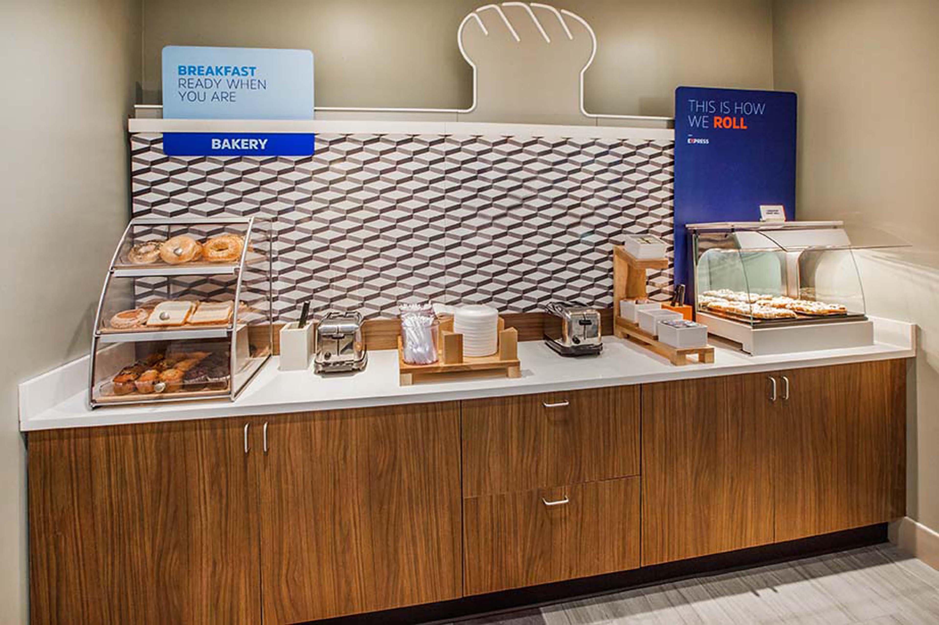 Holiday Inn Express & Suites Harrison By Ihg Екстериор снимка
