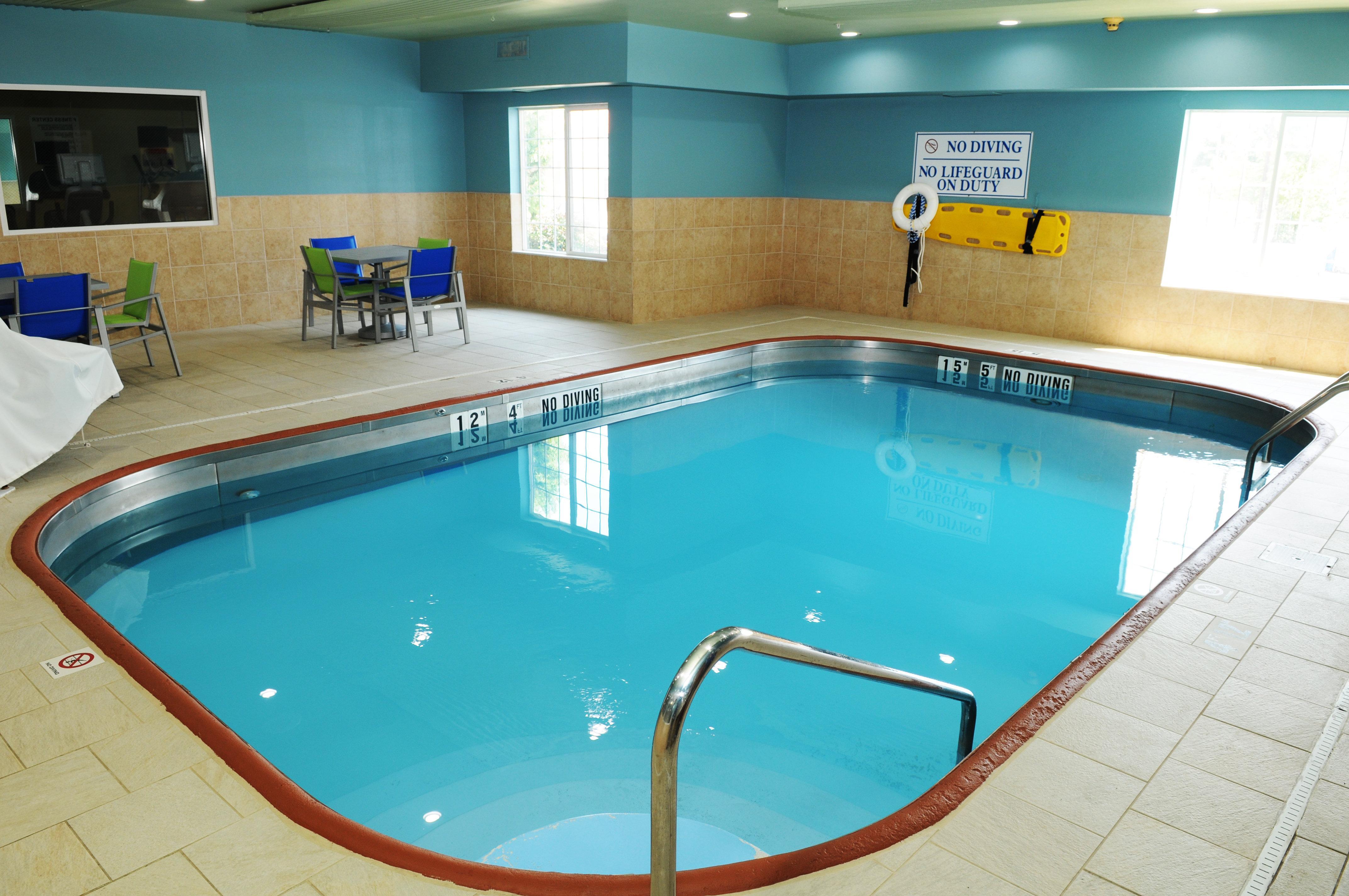 Holiday Inn Express & Suites Harrison By Ihg Екстериор снимка