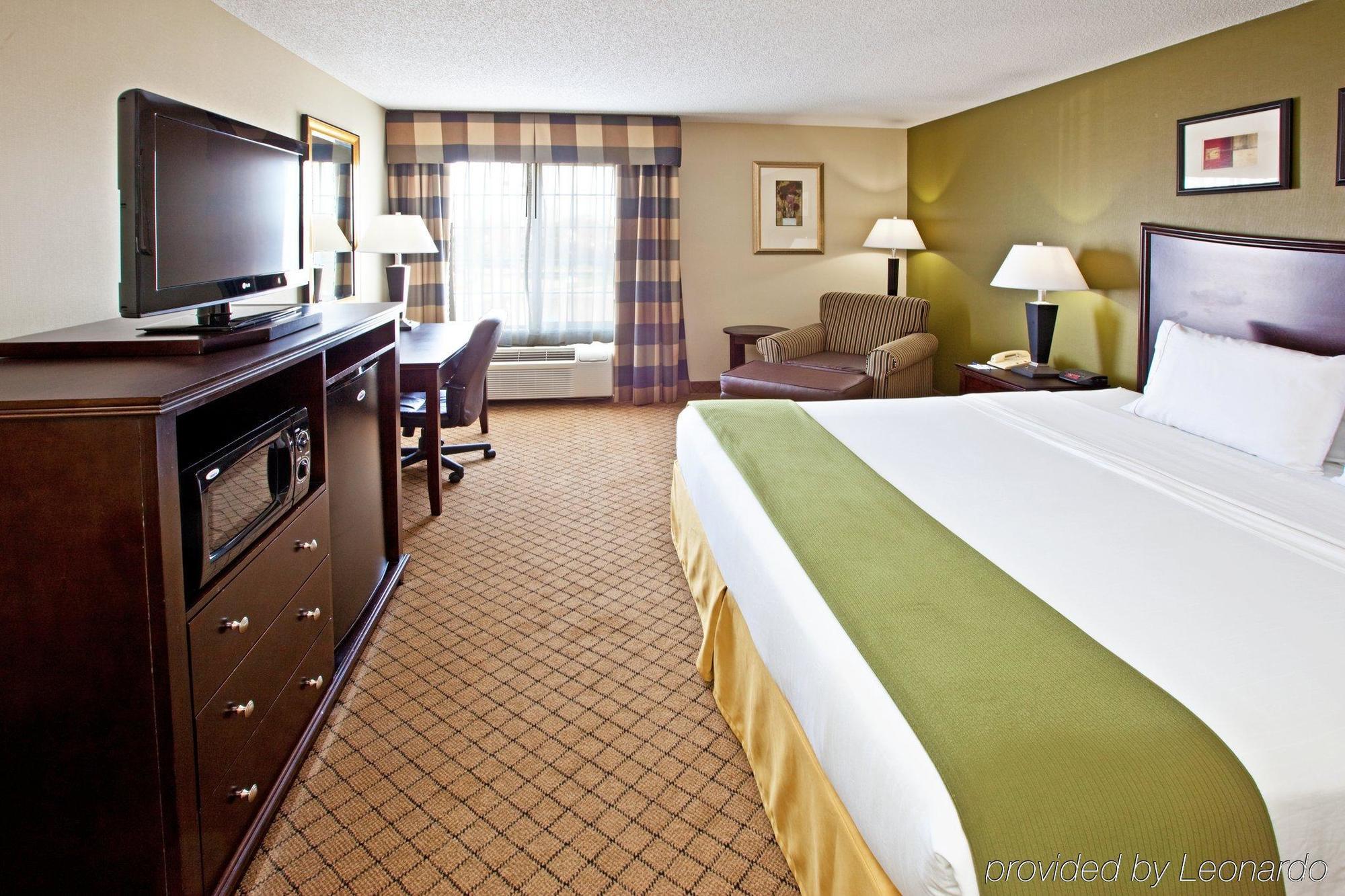 Holiday Inn Express & Suites Harrison By Ihg Стая снимка