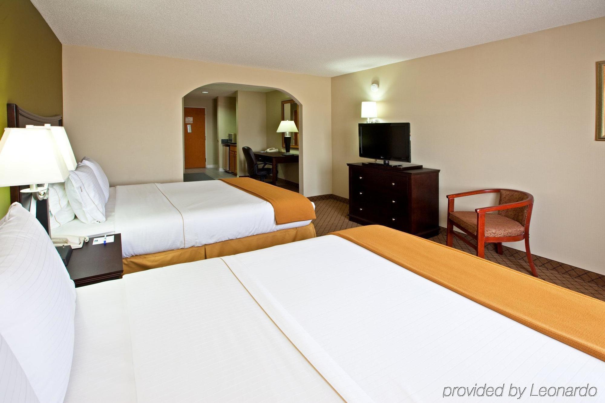Holiday Inn Express & Suites Harrison By Ihg Стая снимка