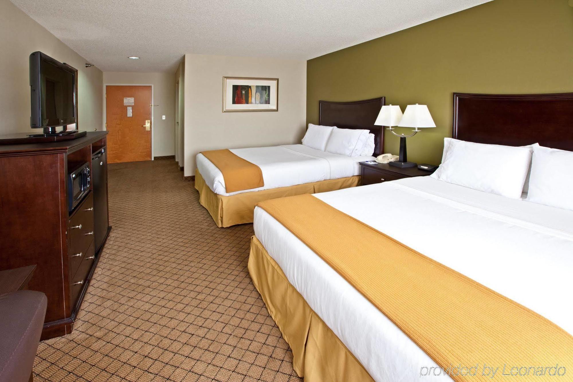 Holiday Inn Express & Suites Harrison By Ihg Стая снимка