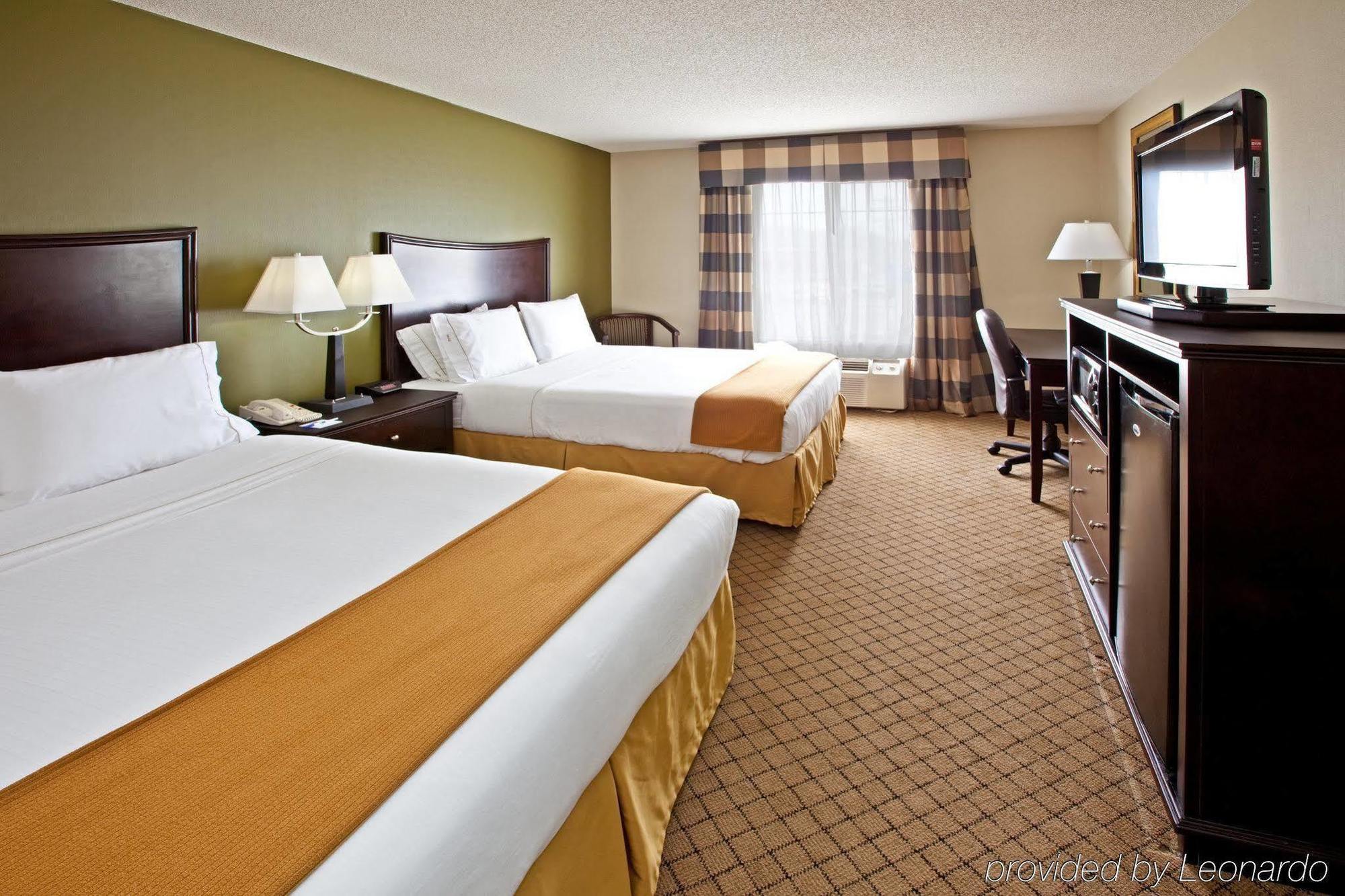 Holiday Inn Express & Suites Harrison By Ihg Стая снимка