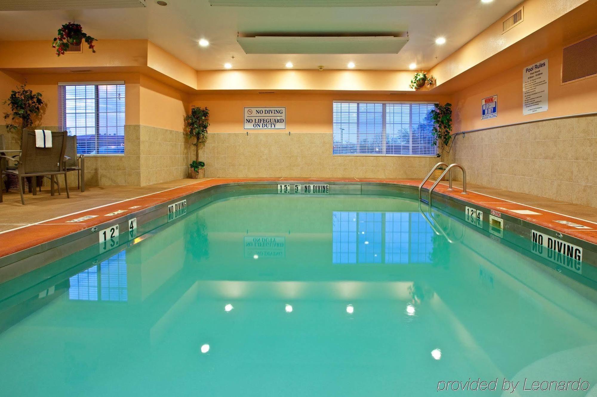 Holiday Inn Express & Suites Harrison By Ihg Съоръжения снимка